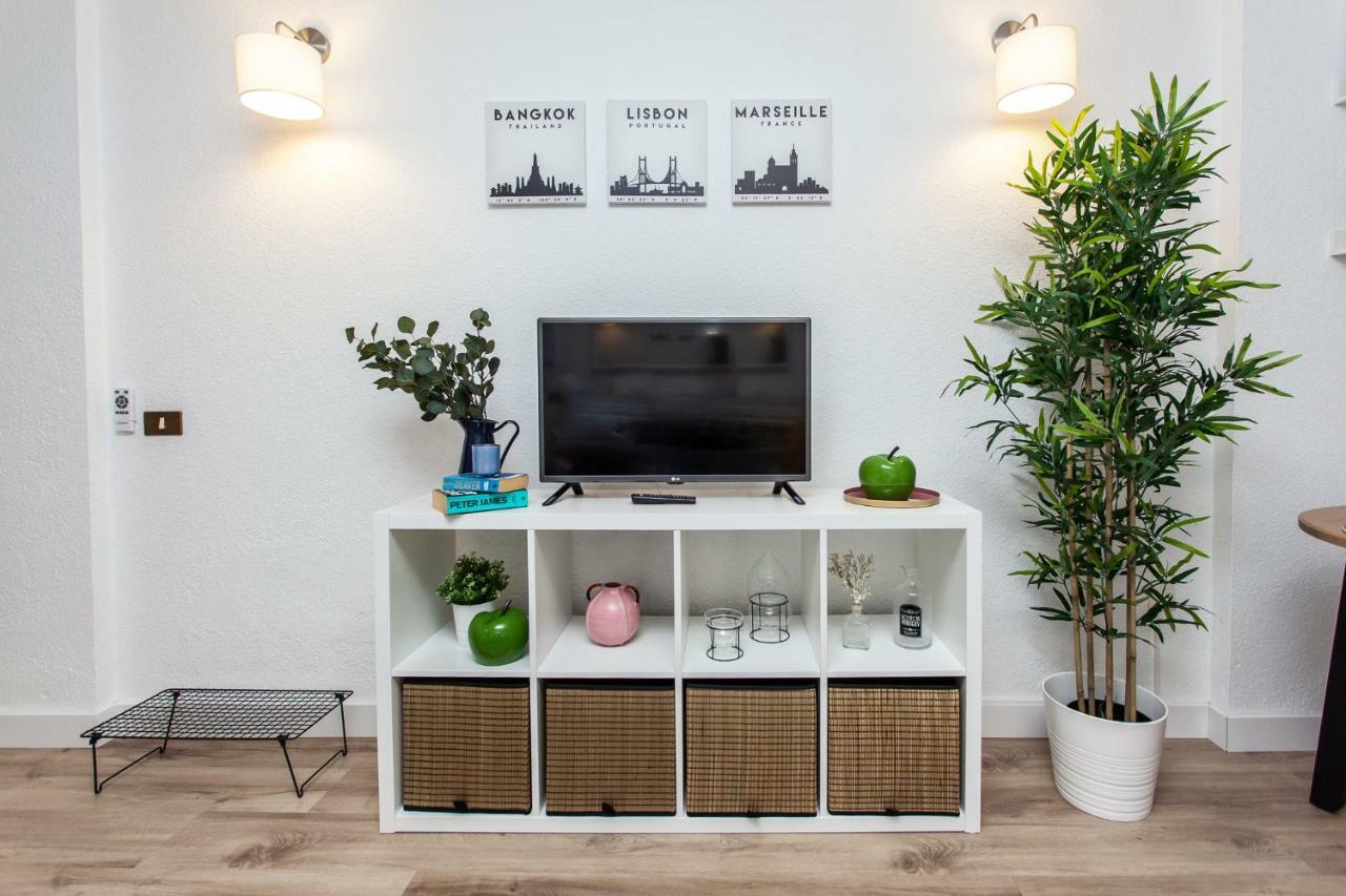 Spectacular Renovated Apartment, 5 Min To Camison Beach, With Aircon Arona  Kültér fotó