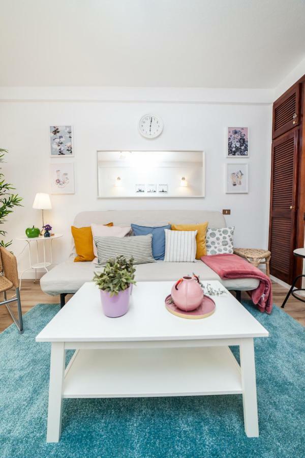 Spectacular Renovated Apartment, 5 Min To Camison Beach, With Aircon Arona  Kültér fotó
