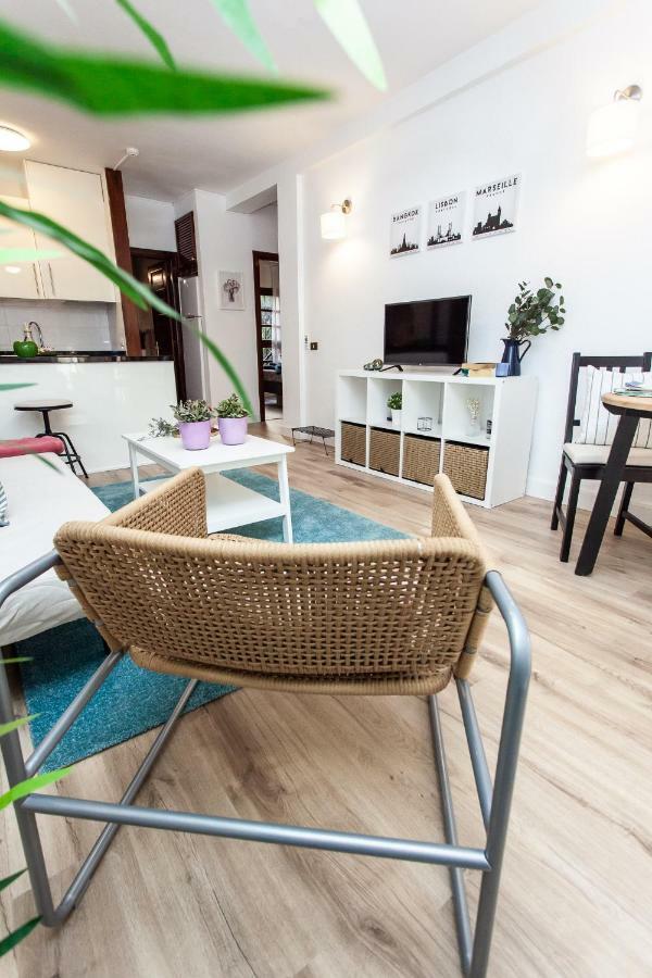 Spectacular Renovated Apartment, 5 Min To Camison Beach, With Aircon Arona  Kültér fotó