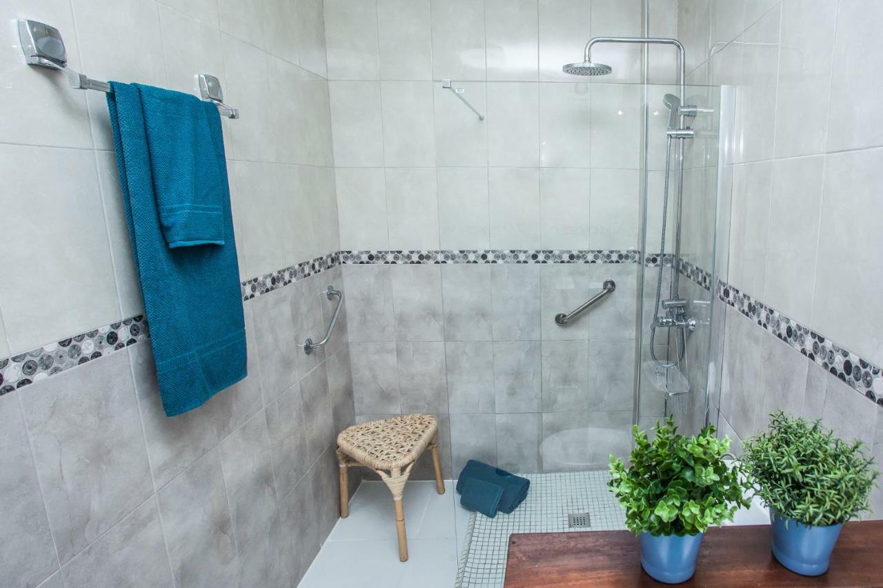 Spectacular Renovated Apartment, 5 Min To Camison Beach, With Aircon Arona  Kültér fotó