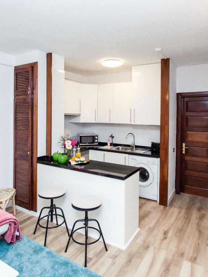 Spectacular Renovated Apartment, 5 Min To Camison Beach, With Aircon Arona  Kültér fotó