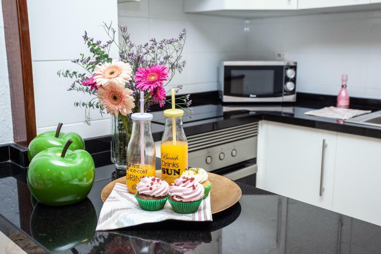 Spectacular Renovated Apartment, 5 Min To Camison Beach, With Aircon Arona  Kültér fotó